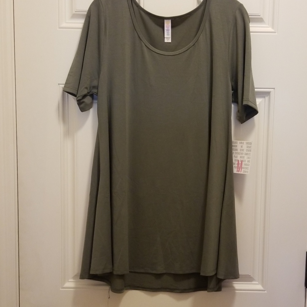 LuLaRoe Perfect T size Medium NWT